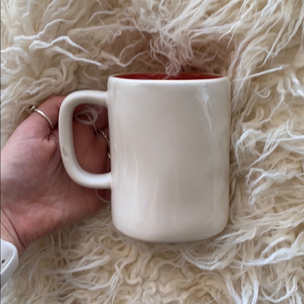 🐛Adorable Rae Dunn VACAY mug! - Picture 3 of 5